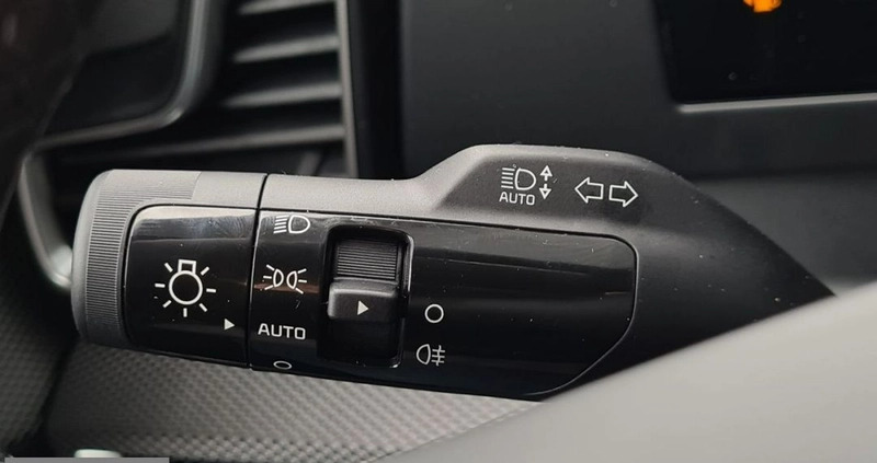 Kia Sportage cena 126290 przebieg: 10, rok produkcji 2023 z Łódź małe 379